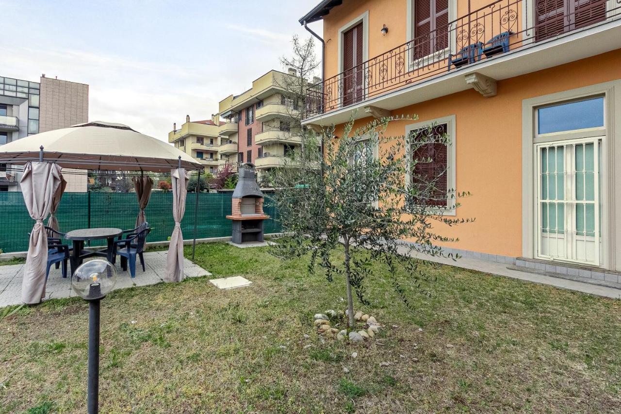 Al 33 Di Via Roma - Apartments Кардано-аль-Кампо Екстер'єр фото