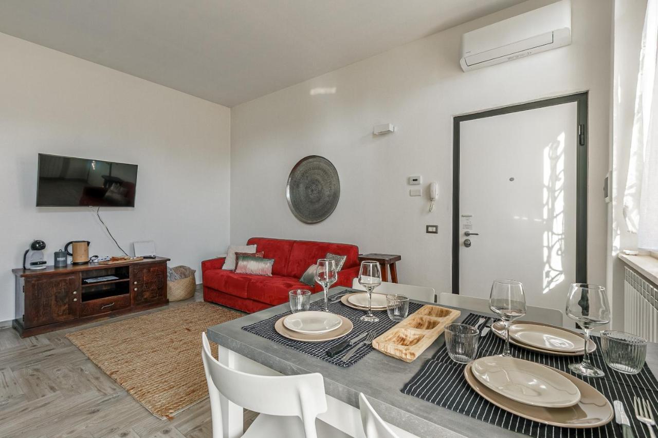 Al 33 Di Via Roma - Apartments Кардано-аль-Кампо Екстер'єр фото