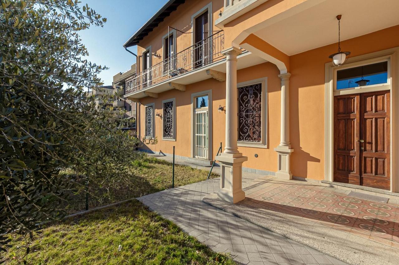 Al 33 Di Via Roma - Apartments Кардано-аль-Кампо Екстер'єр фото